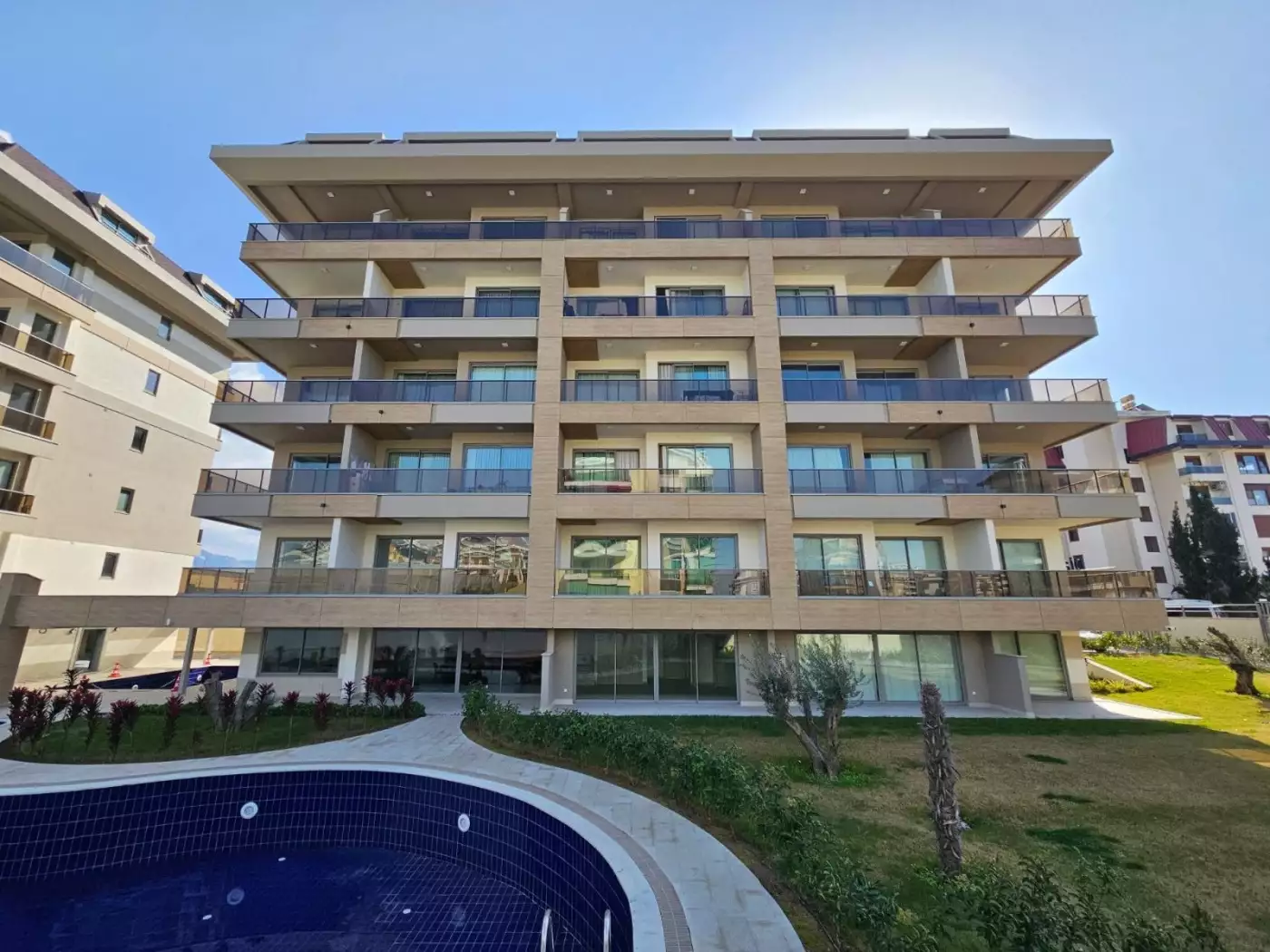 Flat 95m² in Turkey, Kestel. Priced at 231000€ rent photo-1