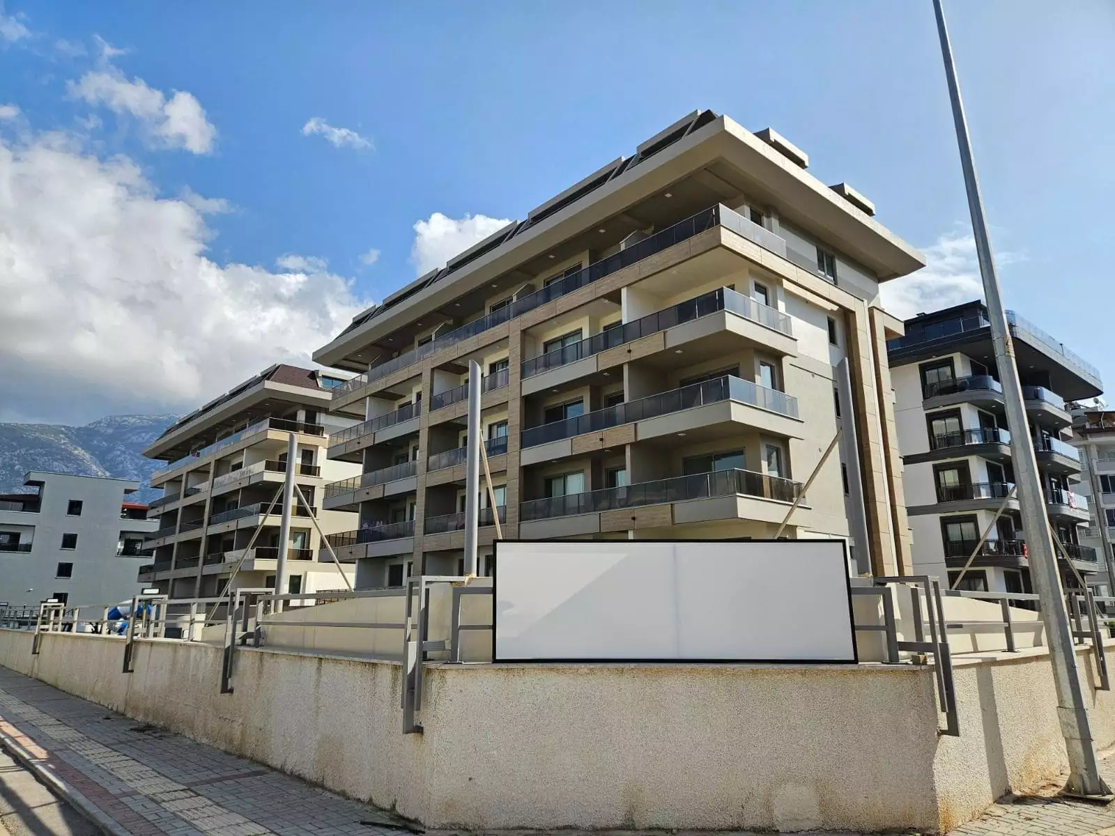 Flat 95m² in Turkey, Kestel. Priced at 231000€ rent photo-3