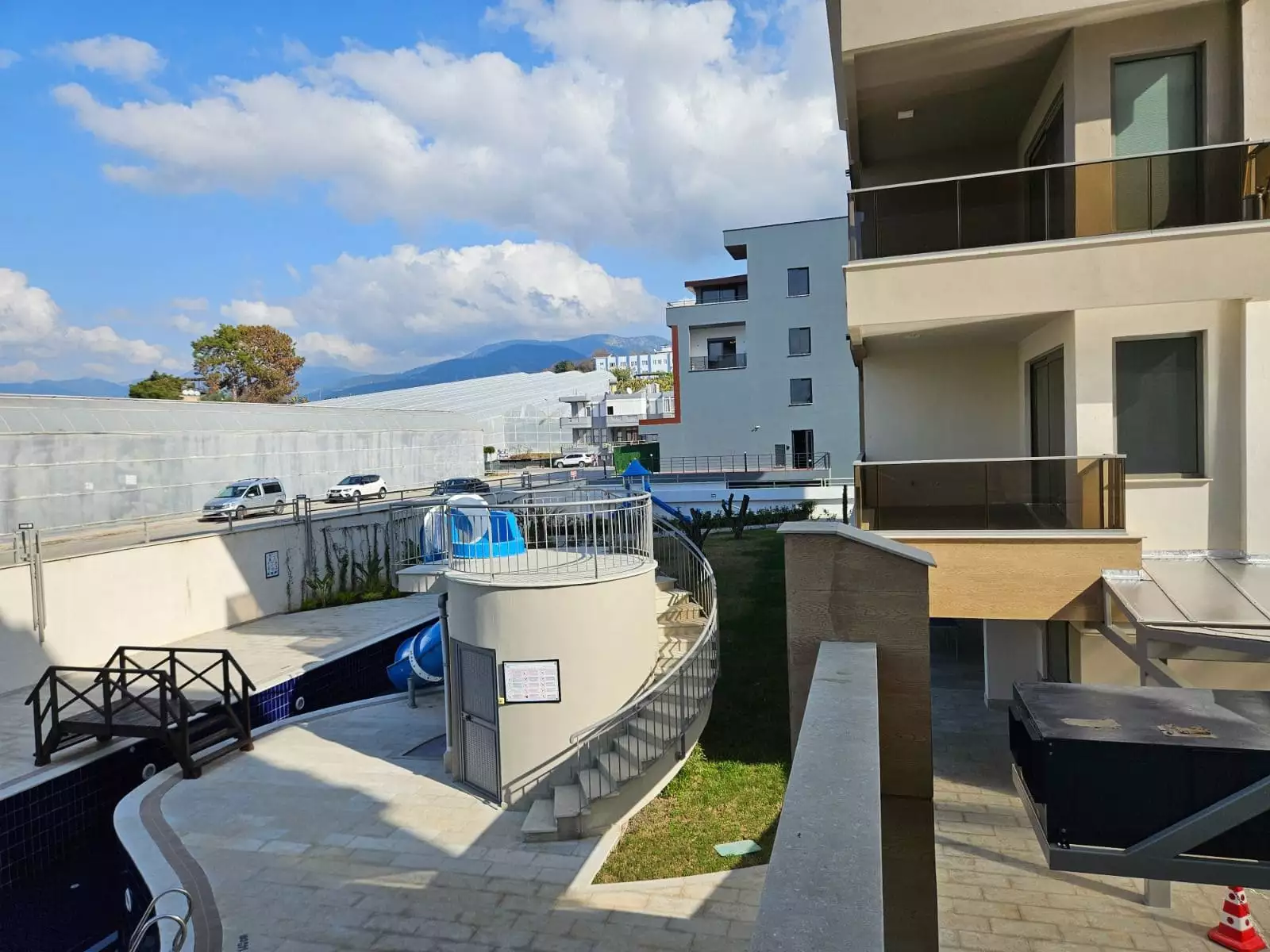 Flat 95m² in Turkey, Kestel. Priced at 231000€ rent photo-24