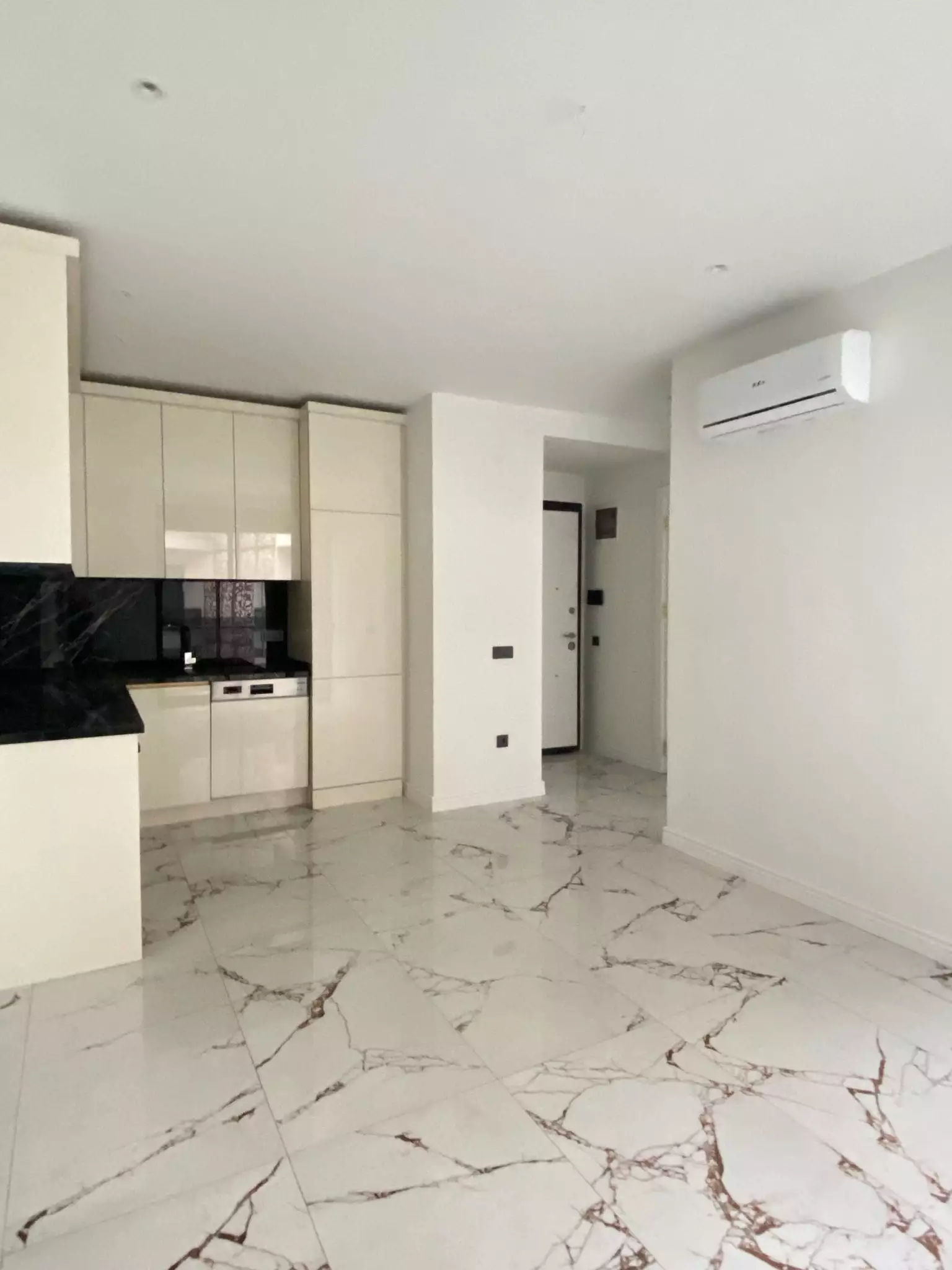 Flat 51m² in Turkey, Oba. Priced at 115000€ rent photo-21