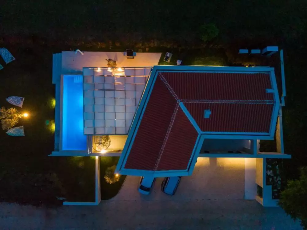 Villa 254m² in Croatia, Motovun. Priced at 898000€ rent photo-21