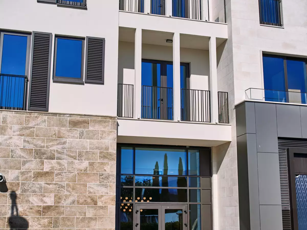 Flat 102m² in Montenegro, Tivat. Priced at 790000€ rent photo-8