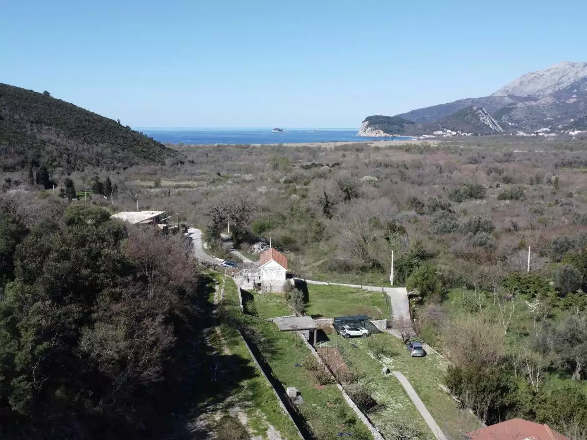 House 675m² in Montenegro, Bularica. Priced at 600000€ rent photo-1