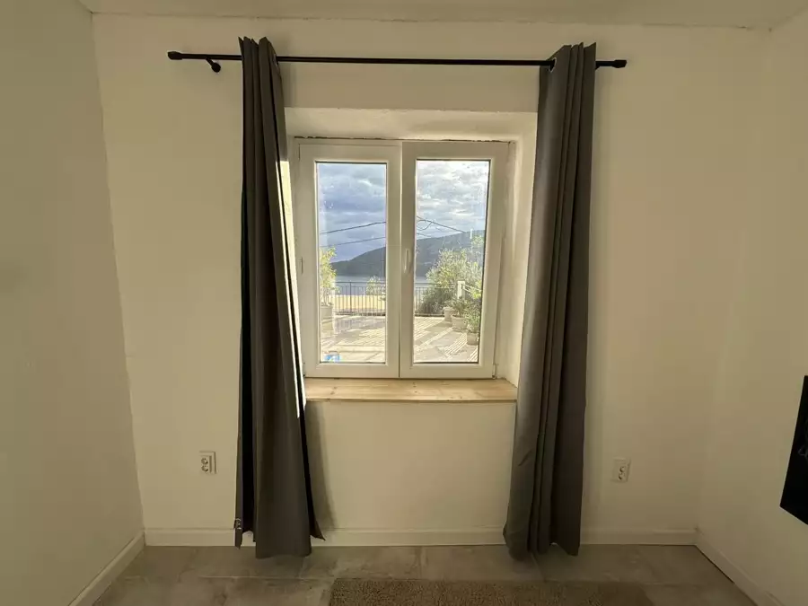 House 200m² in Montenegro, Herceg Novi. Priced at 400000€ rent photo-9