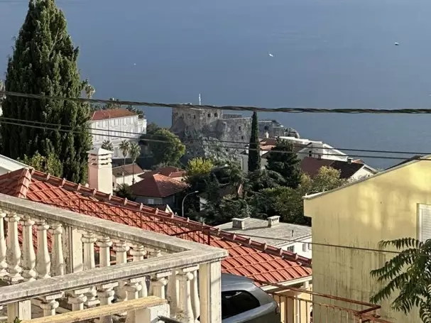 House 200m² in Montenegro, Herceg Novi. Priced at 400000€ rent photo-27