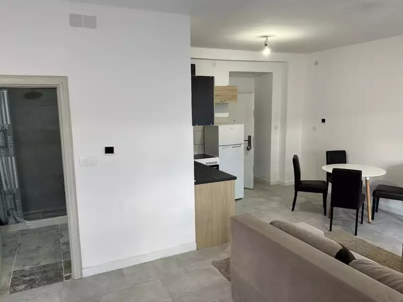 House 200m² in Montenegro, Herceg Novi. Priced at 400000€ rent photo-30