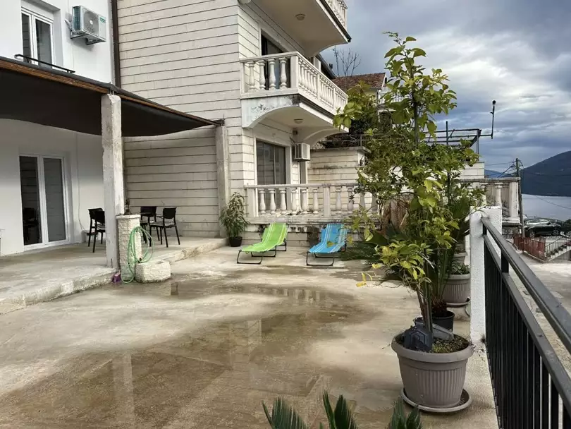 House 200m² in Montenegro, Herceg Novi. Priced at 400000€ rent photo-33