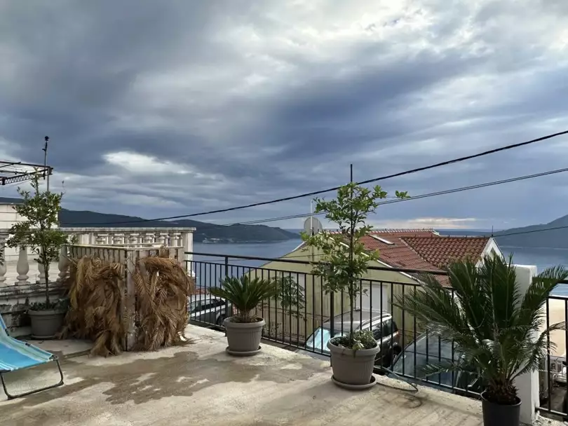 House 200m² in Montenegro, Herceg Novi. Priced at 400000€ rent photo-34