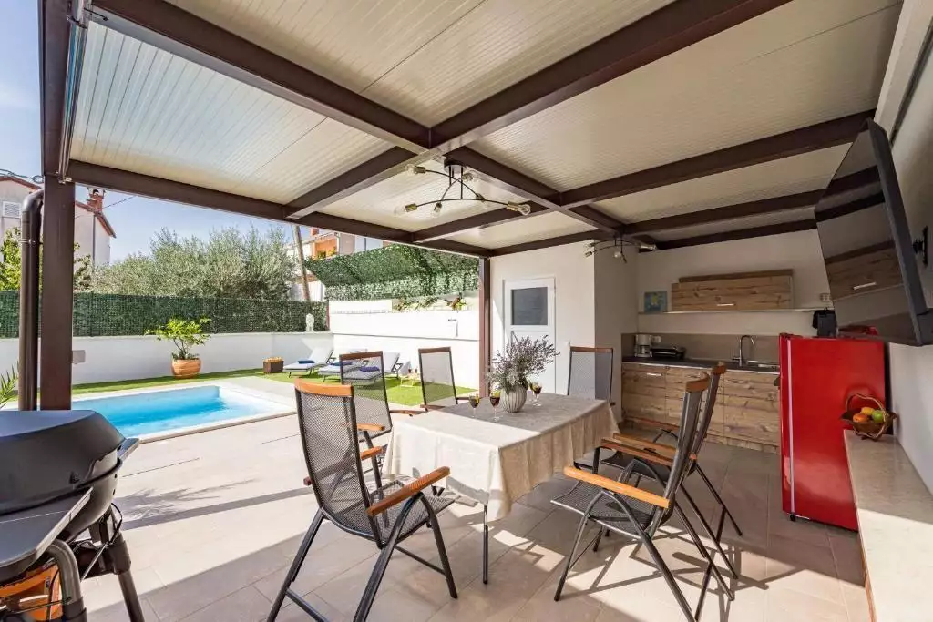 Villa 140m² in Croatia, Rovinj. Priced at 1610000€ rent photo-4