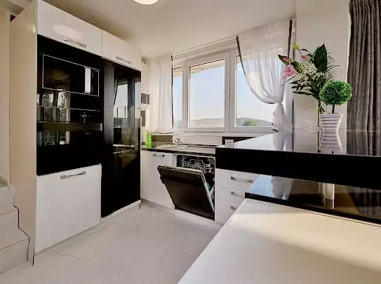 Flat 100m² in Montenegro, Sutomore. Priced at 115000€ rent photo-2