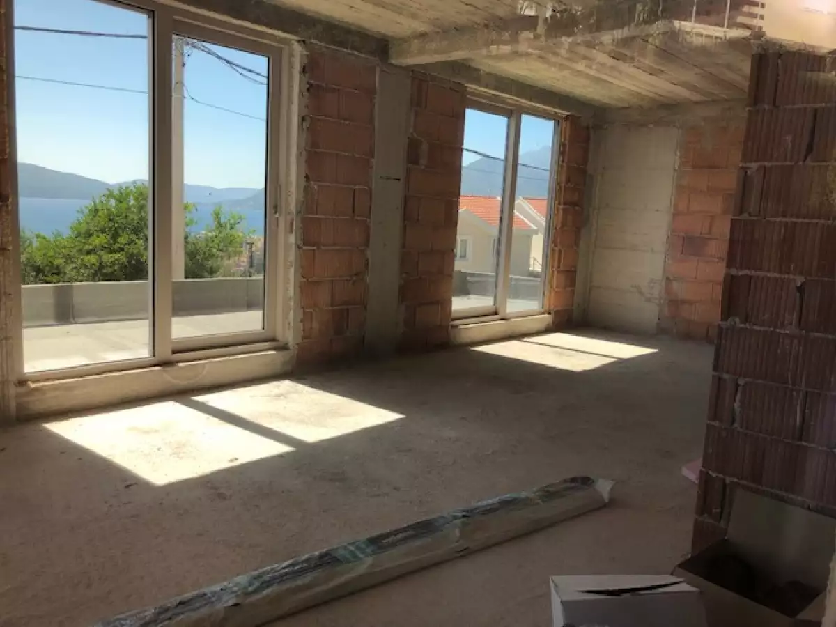 House 257m² in Montenegro, Tivat. Priced at 380000€ rent photo-1
