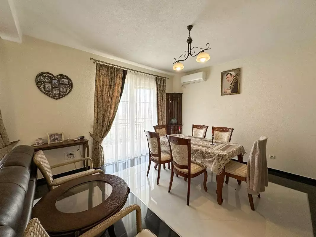 House 220m² in Montenegro, Zaljevo. Priced at 250000€ rent photo-4