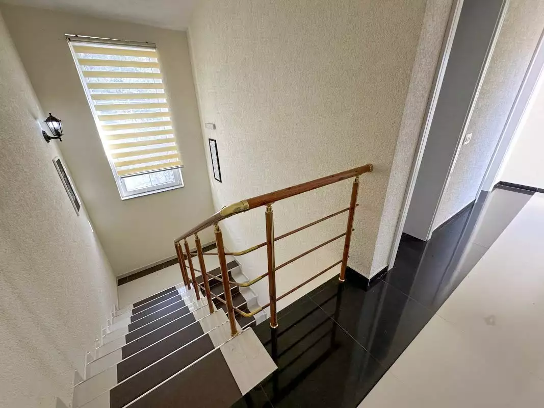 House 220m² in Montenegro, Zaljevo. Priced at 250000€ rent photo-17