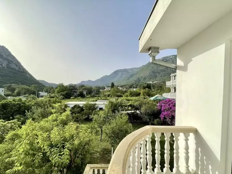 House 247m² in Italy, Barga. Priced at 255000€ rent photo-5
