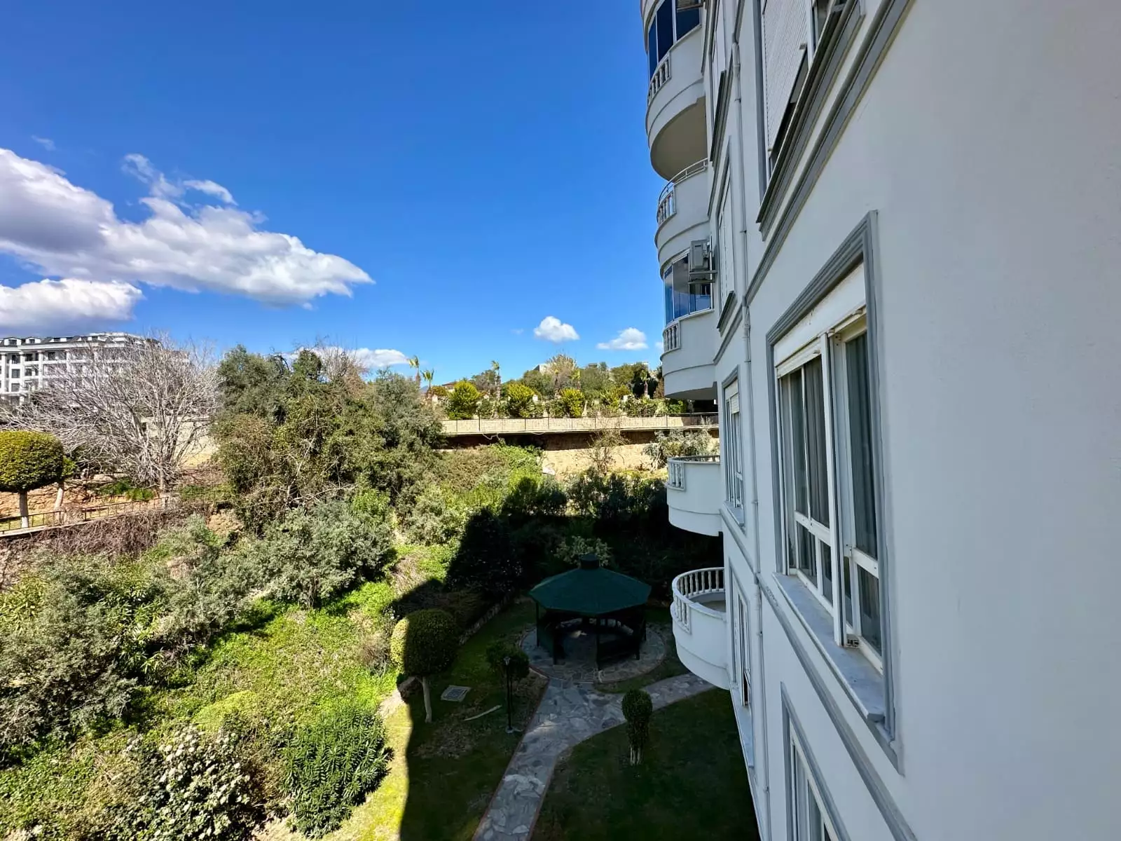 Flat 110m² in Turkey, Tosmur. Priced at 137500€ rent photo-16