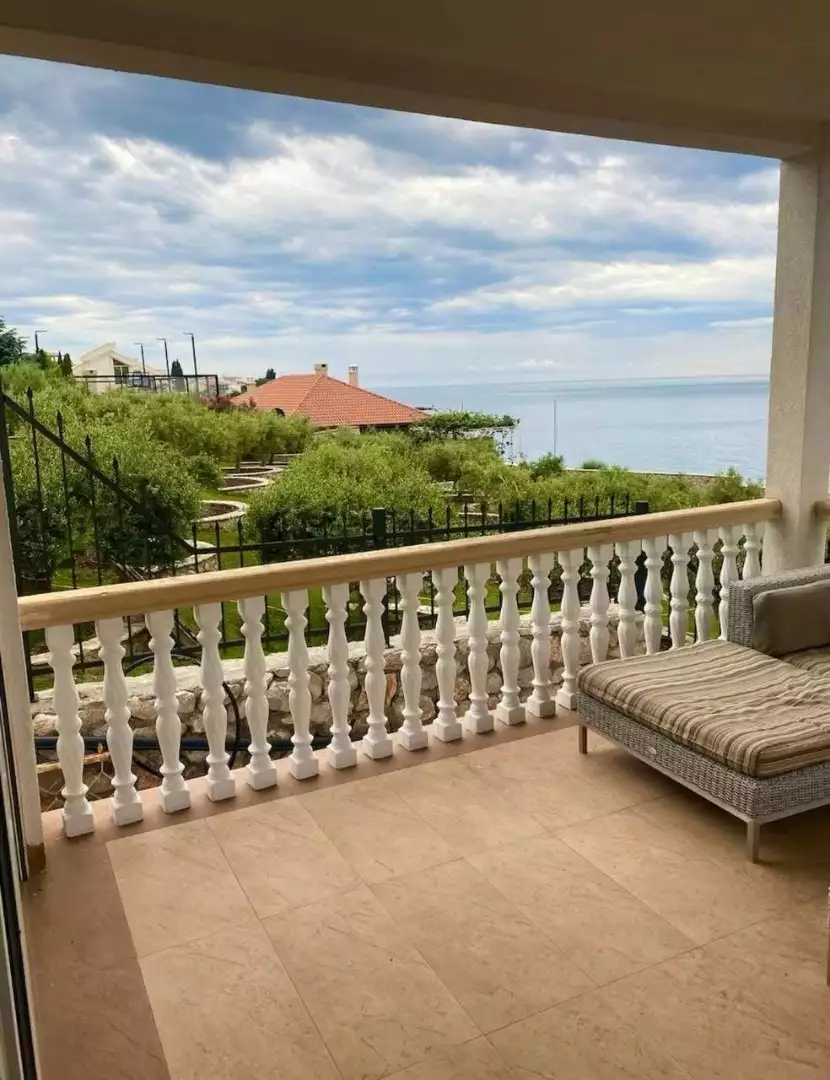 House 115m² in Montenegro, Dobra Voda. Priced at 240000€ rent photo-2