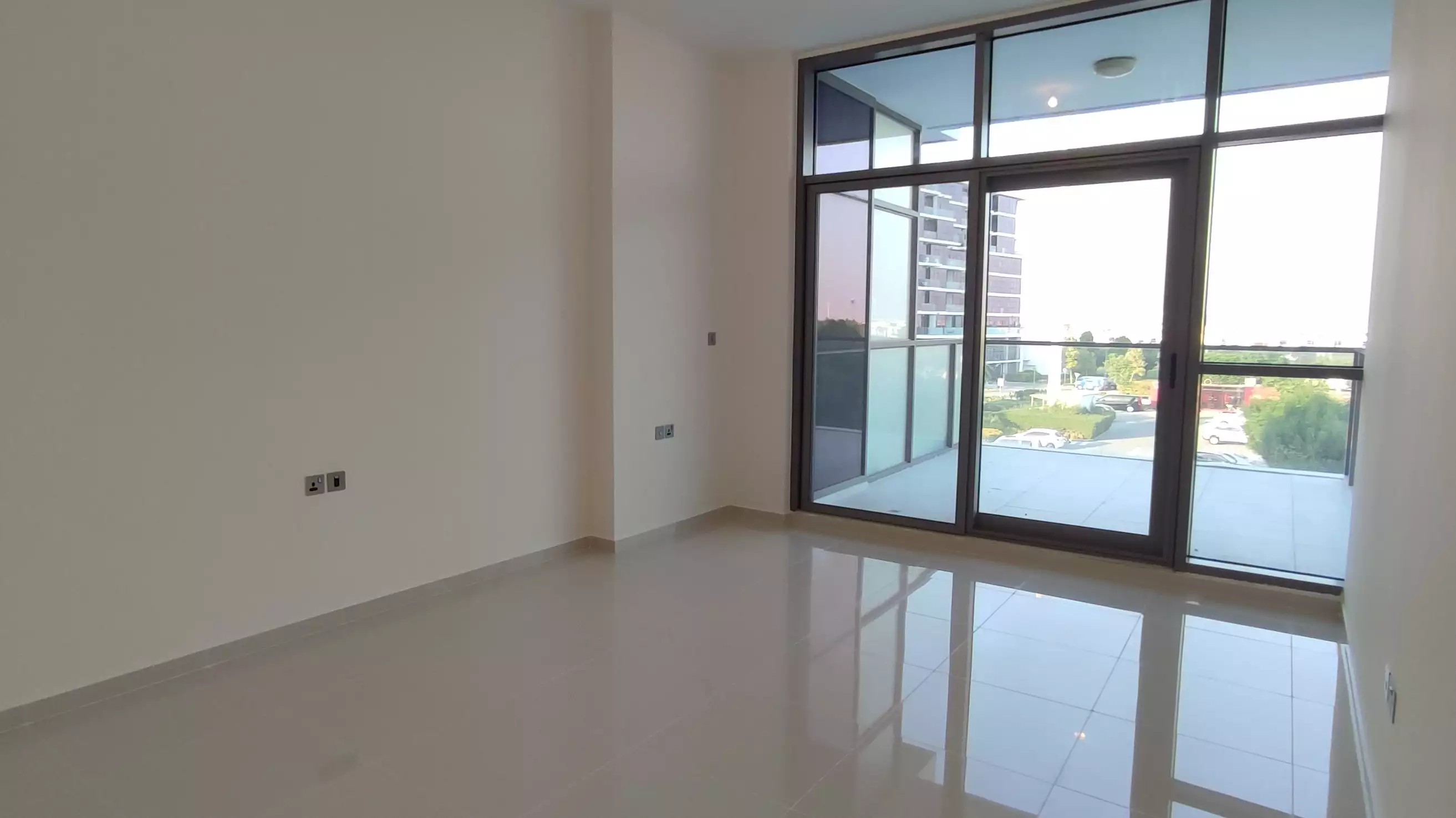 Flat 55m² in UAE, Dubai. Priced at 245028$ rent photo-1