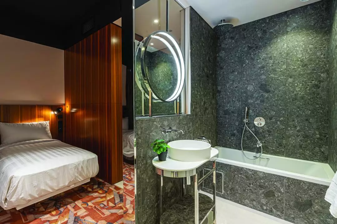 Flat 42m² in UAE, Dubai. Priced at 394768$ rent photo-5