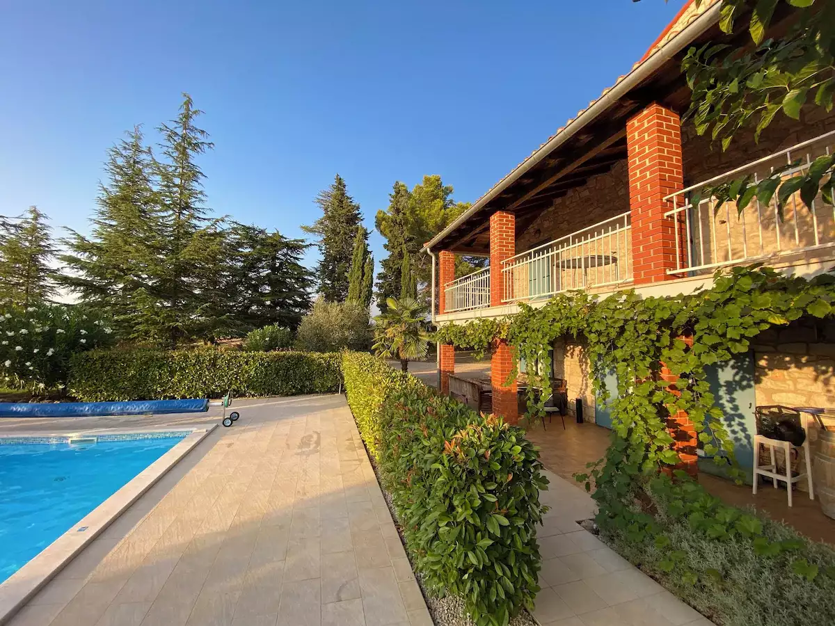 House 538m² in Croatia, Porec. Priced at 1300000€ rent photo-3