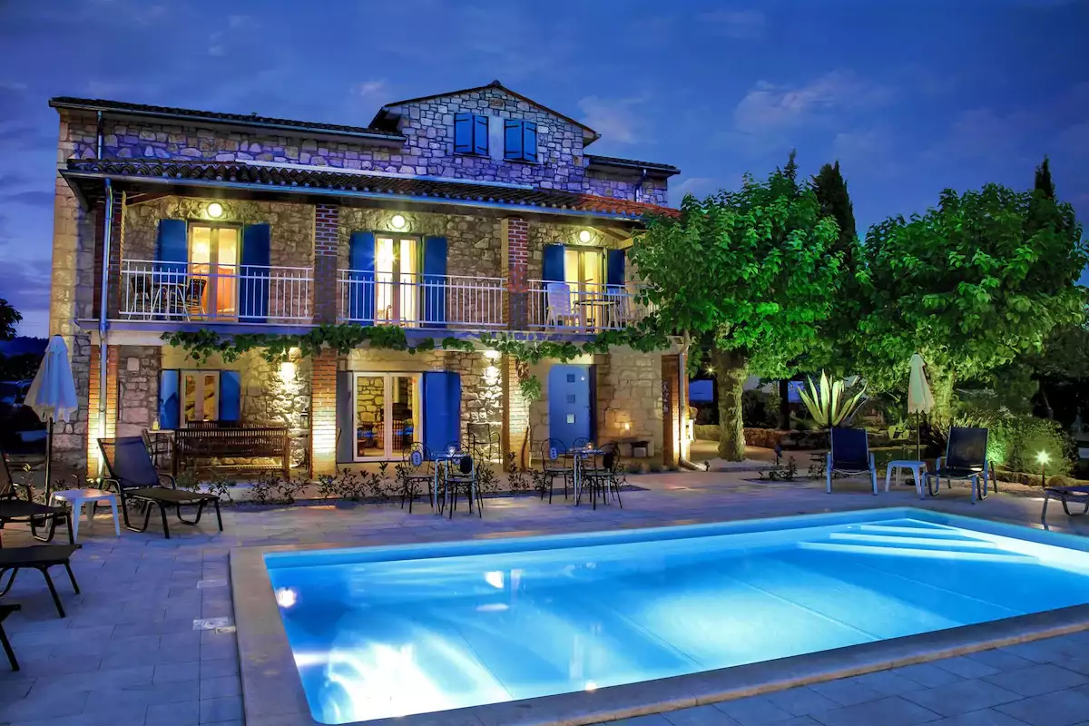 House 538m² in Croatia, Porec. Priced at 1300000€ rent photo-22