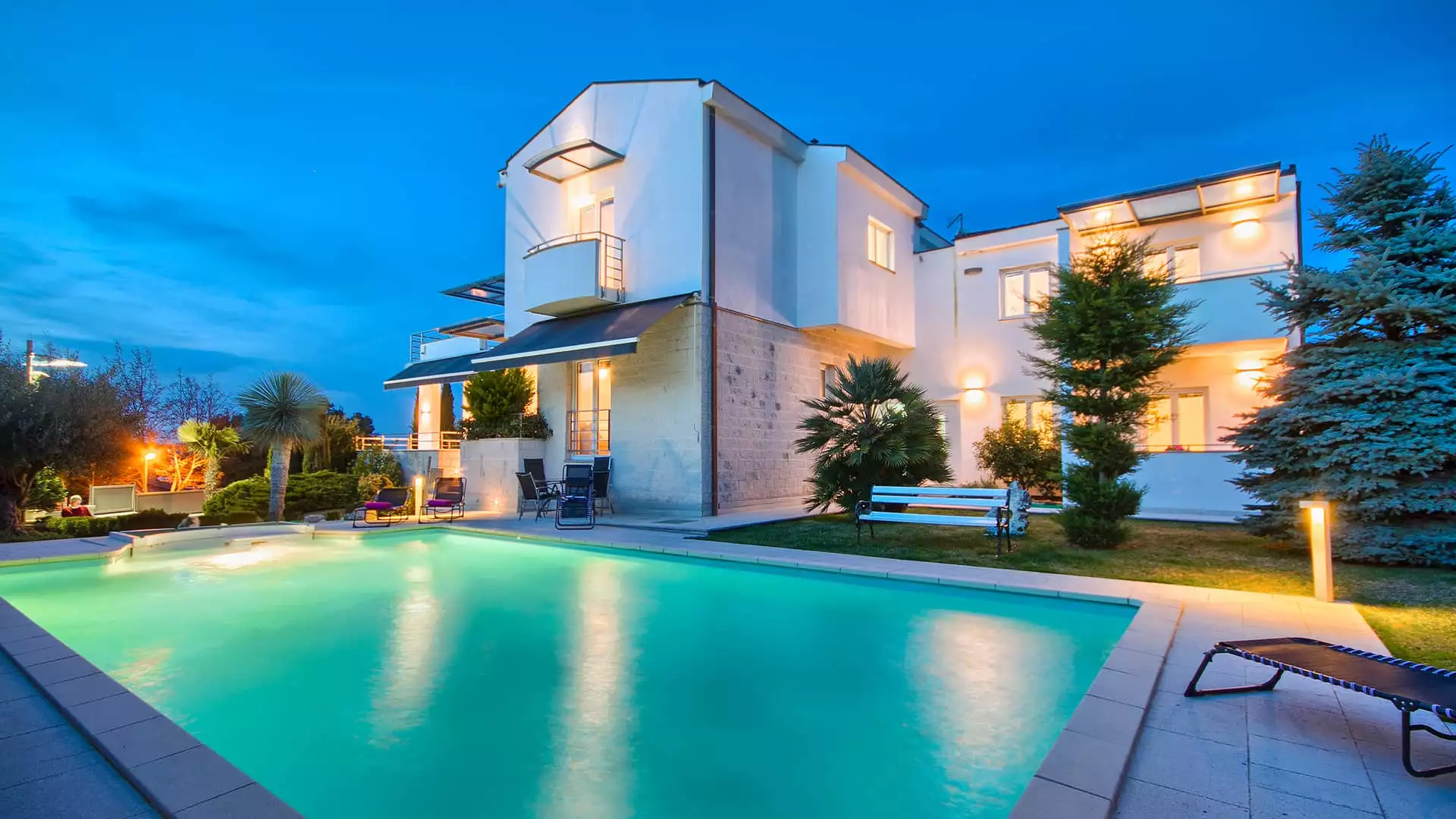 House 350m² in Croatia, Pula. Priced at 1850000€ rent photo-1