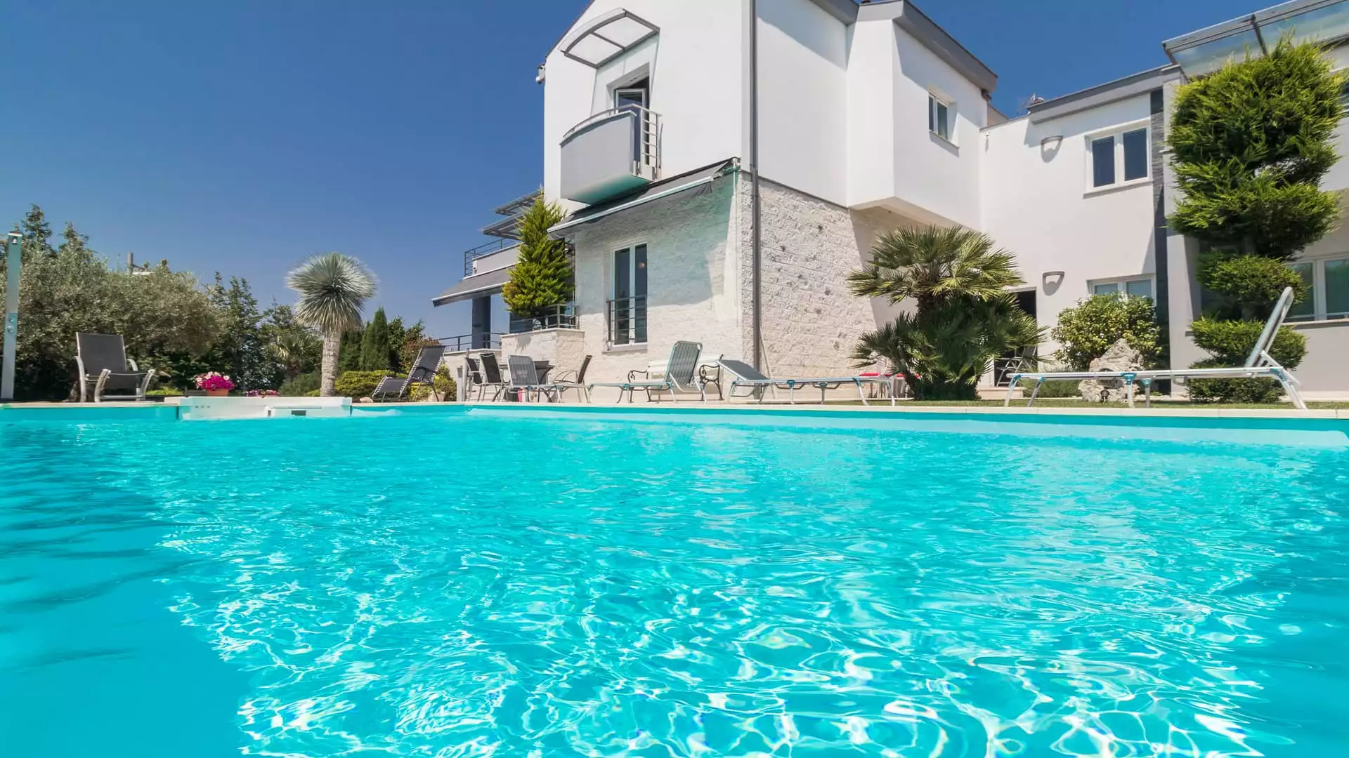 House 350m² in Croatia, Pula. Priced at 1850000€ rent photo-2