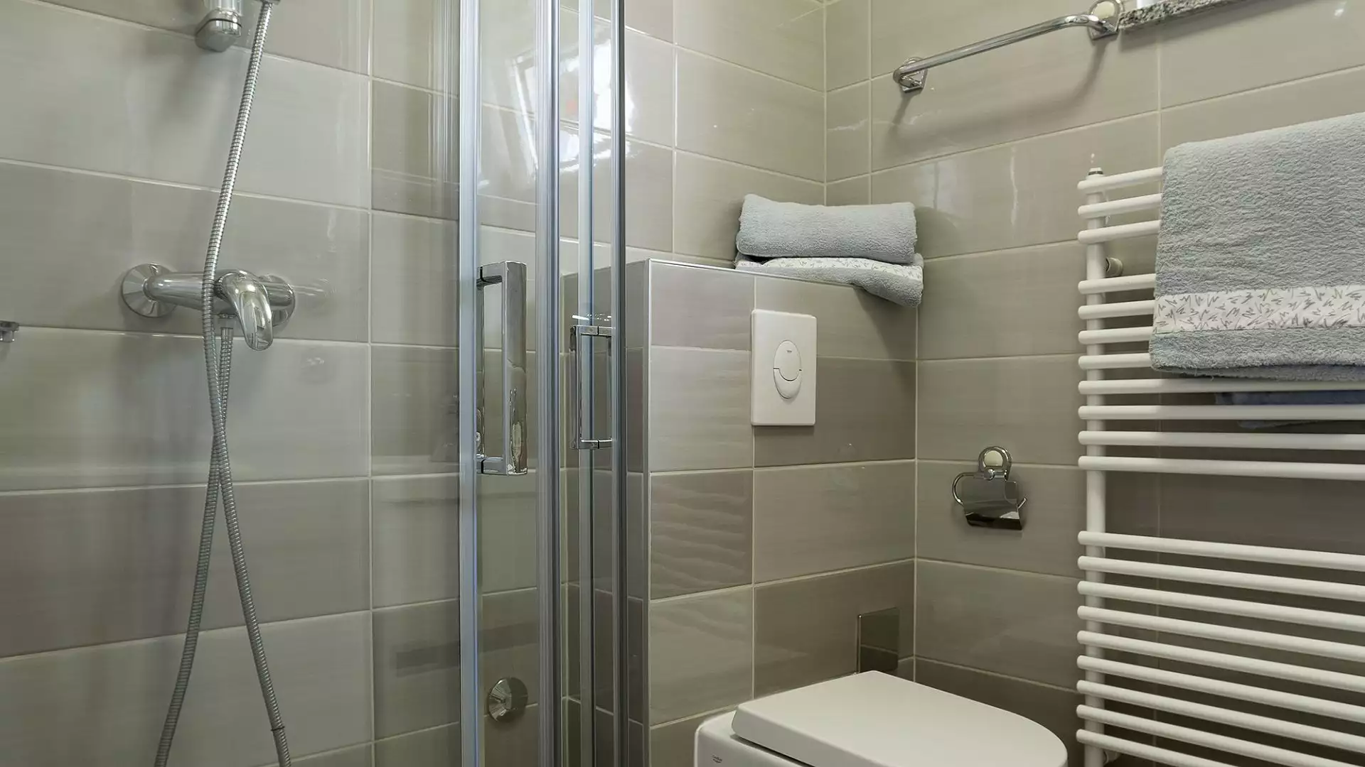 House 350m² in Croatia, Pula. Priced at 1850000€ rent photo-25
