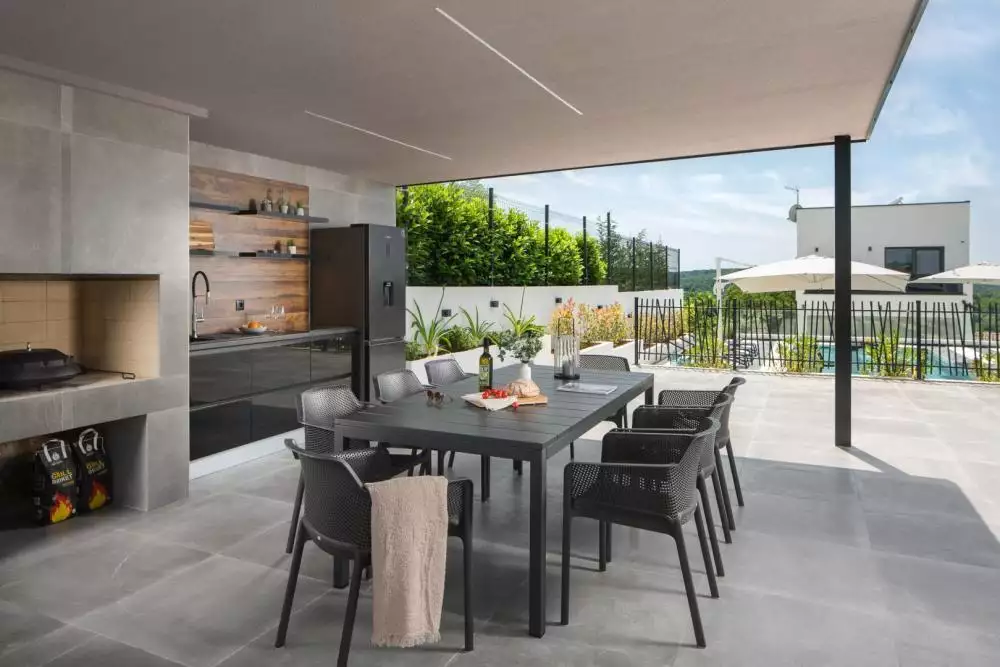 Villa 203m² in Croatia, Flengi. Priced at 1900000€ rent photo-7
