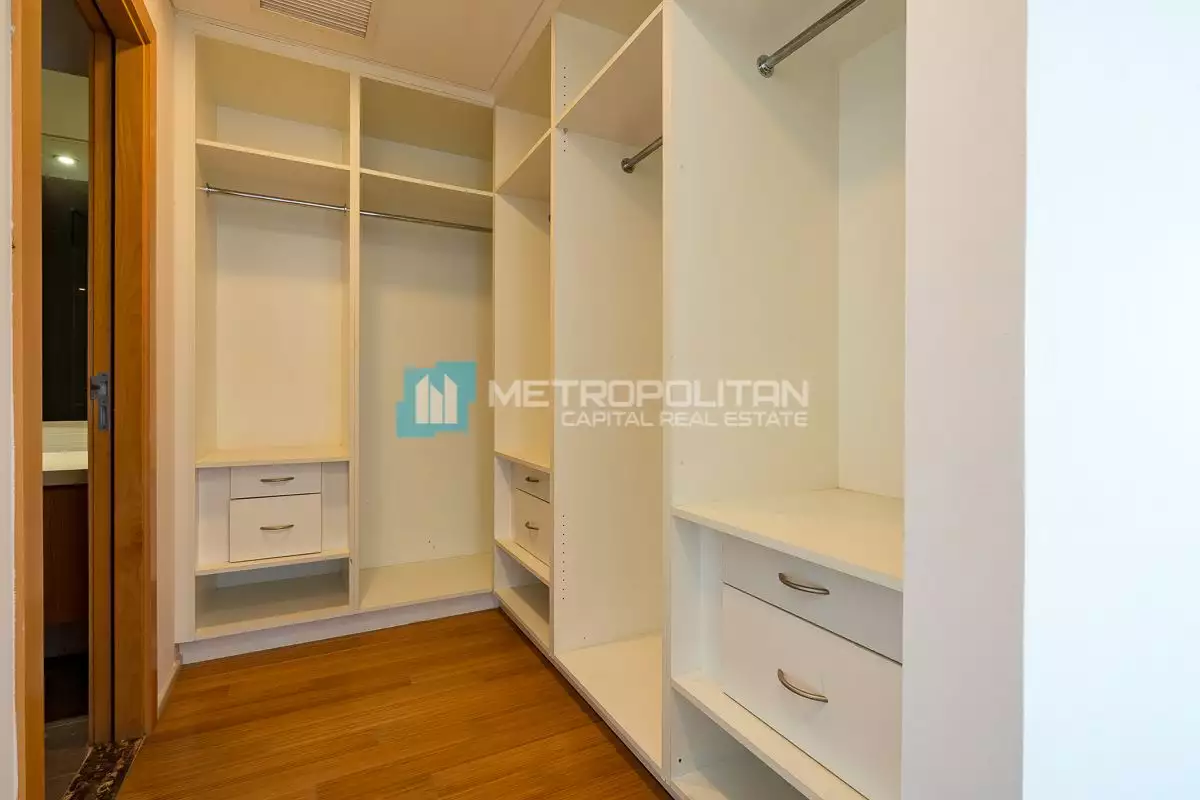 Flat 144m² in UAE, Abu Dhabi. Priced at 482885€ rent photo-9