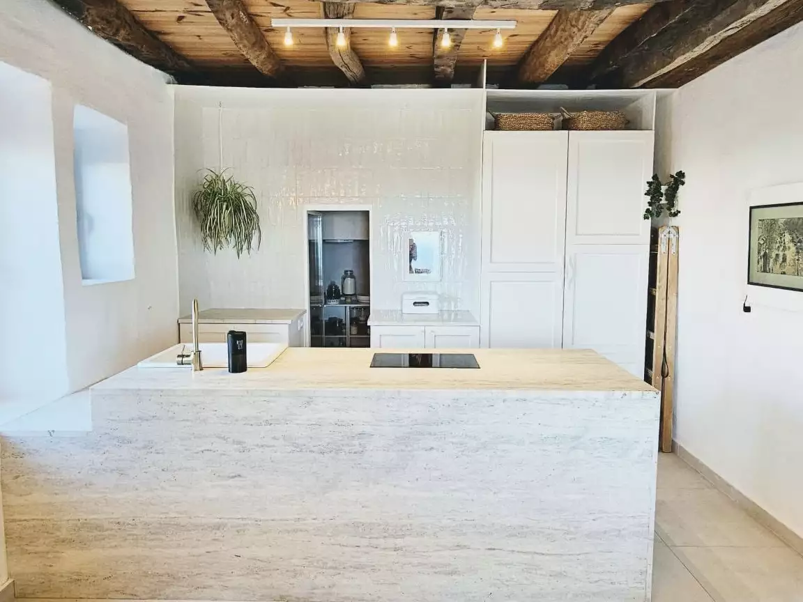 House 250m² in Montenegro, Dobra Voda. Priced at 690000€ rent photo-4