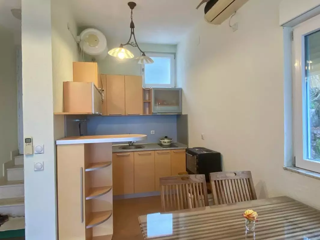 Flat 42m² in Italy, Barga. Priced at 56000€ rent photo-4