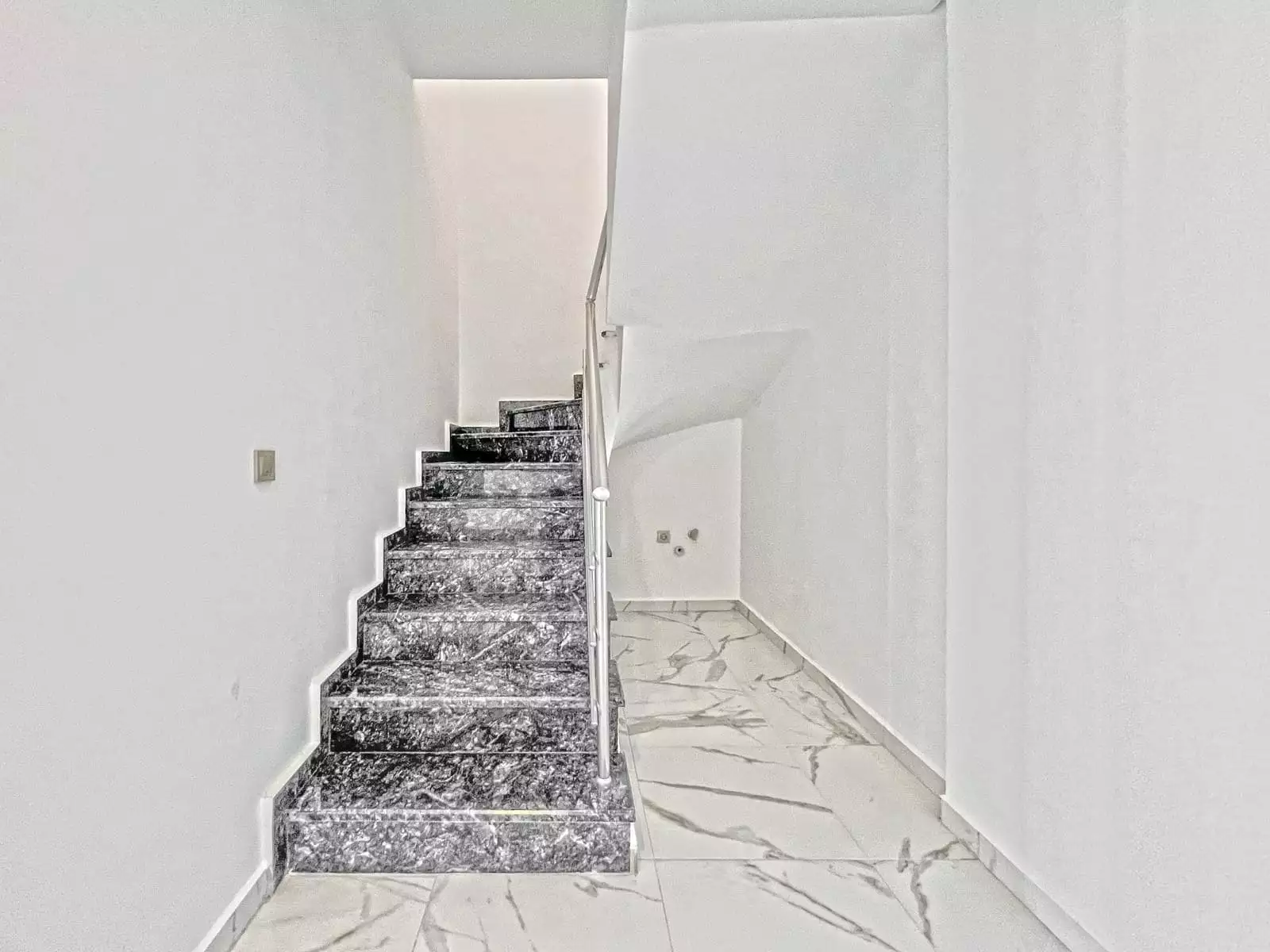 Penthouse 180m² in Turkey, Mahmutlar. Priced at 220000€ rent photo-16