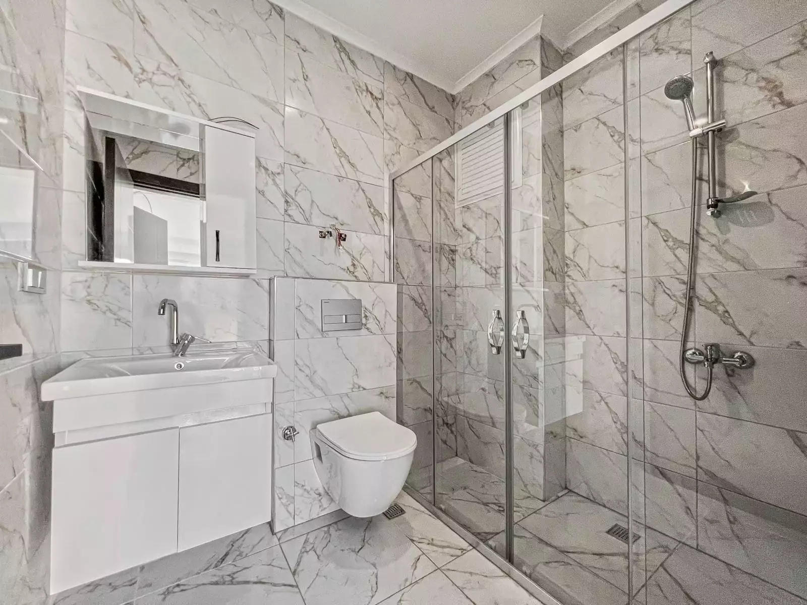Penthouse 180m² in Turkey, Mahmutlar. Priced at 220000€ rent photo-28