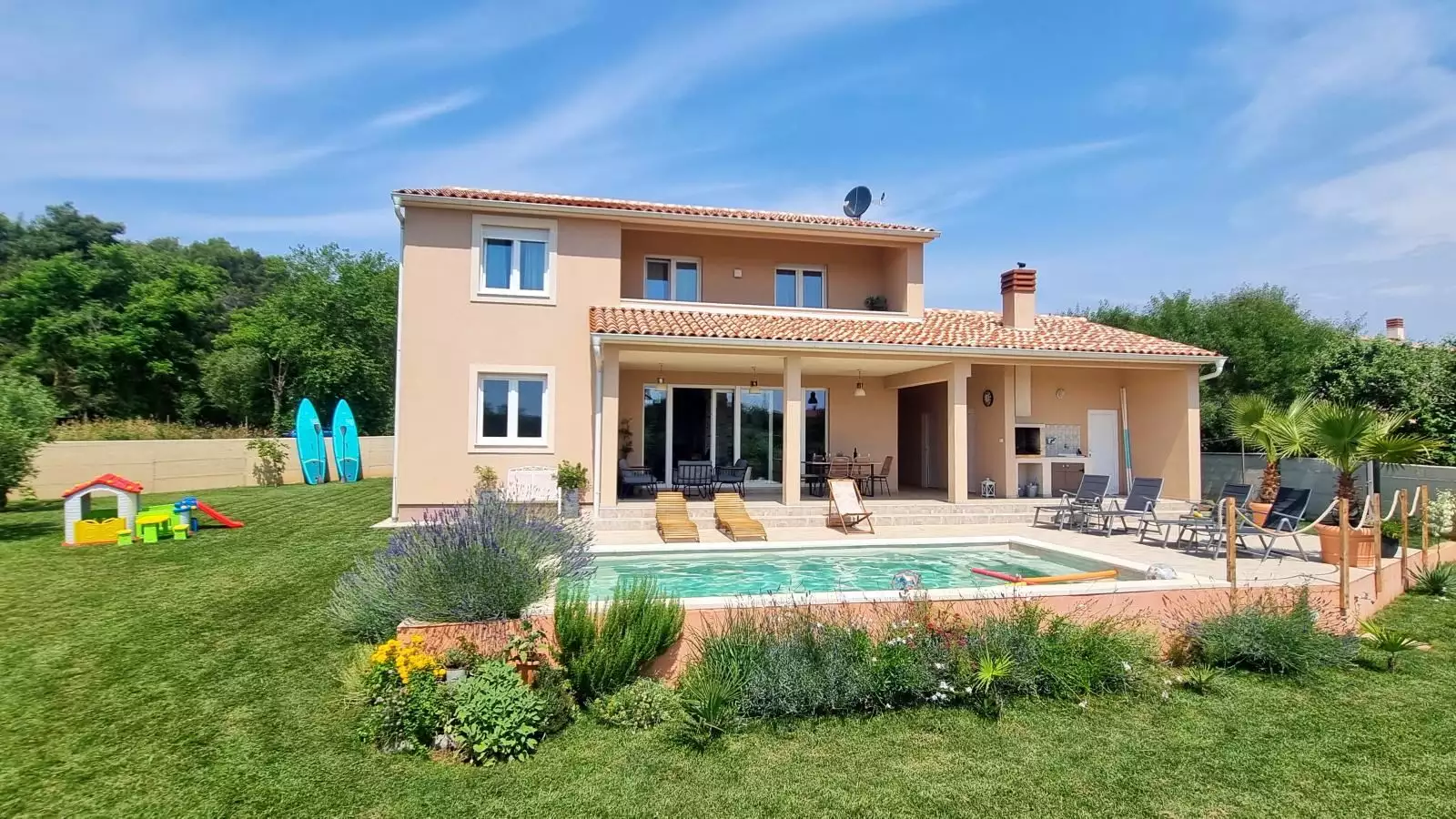 Villa 182m² in Croatia, Valdebek. Priced at 700000€ rent photo-5