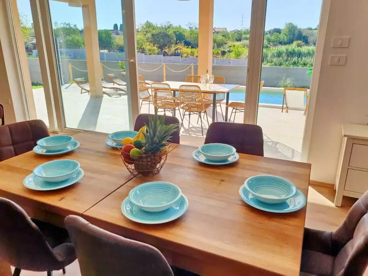 Villa 182m² in Croatia, Valdebek. Priced at 700000€ rent photo-12