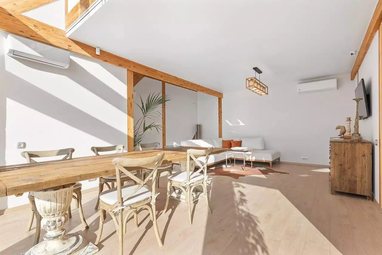House 220m² in Montenegro, Tivat. Priced at 560000€ rent photo-31
