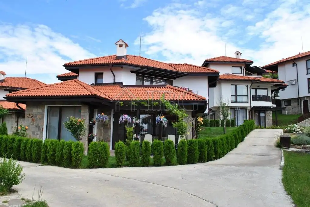 Flat 70m² in Bulgaria, Kosharitsa. Priced at 68000€ rent photo-1