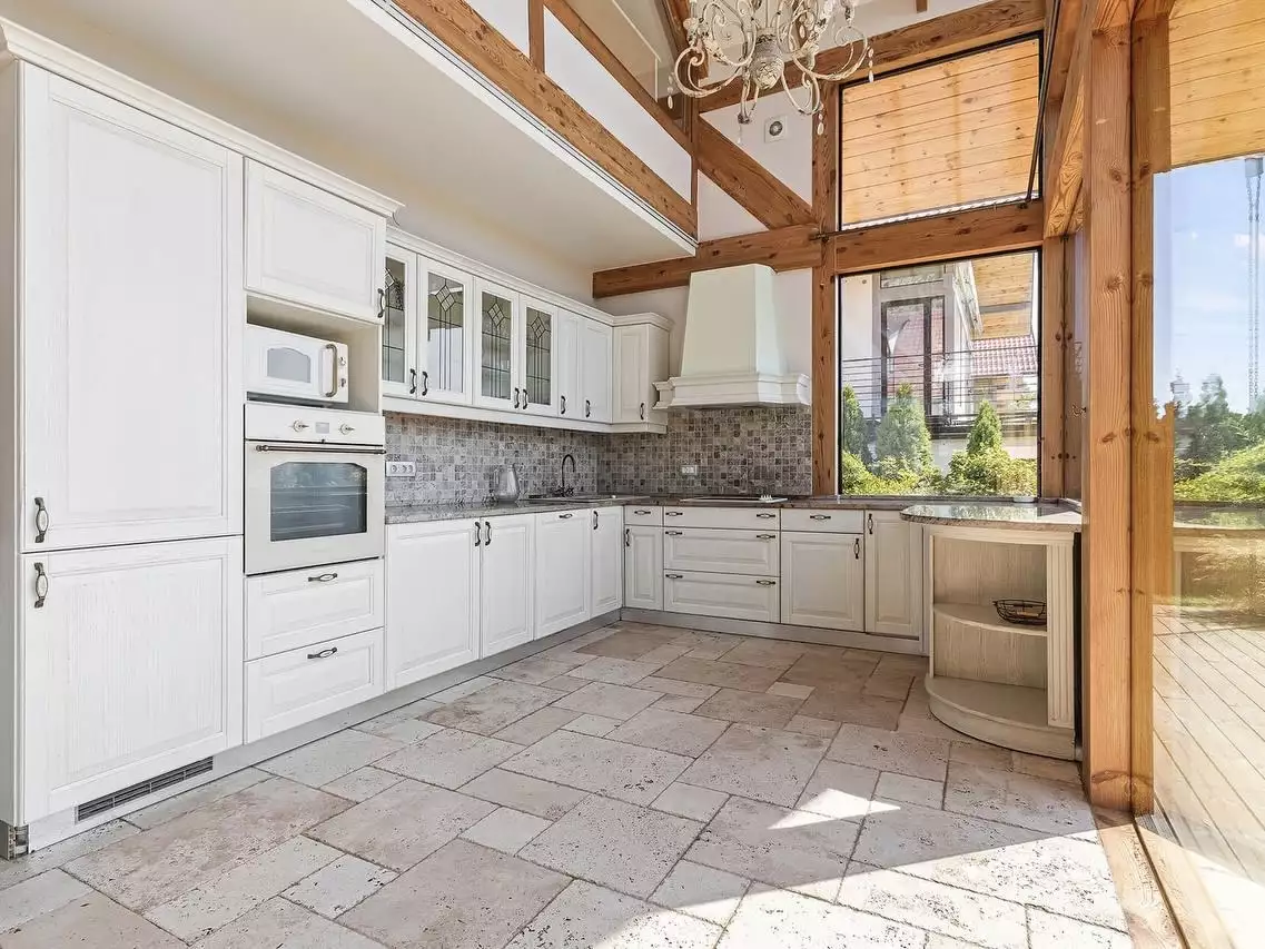 House 220m² in Montenegro, Tivat. Priced at 560000€ rent photo-21