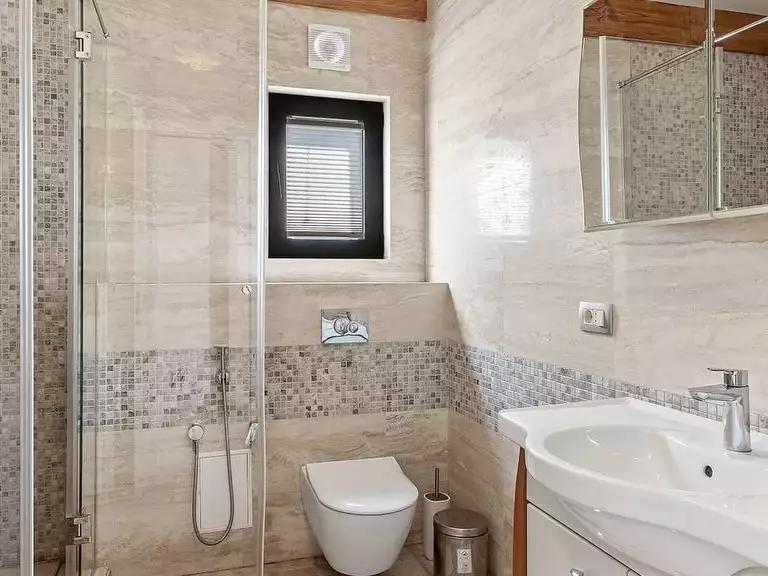 House 220m² in Montenegro, Tivat. Priced at 560000€ rent photo-22