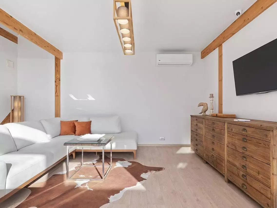 House 220m² in Montenegro, Tivat. Priced at 560000€ rent photo-29