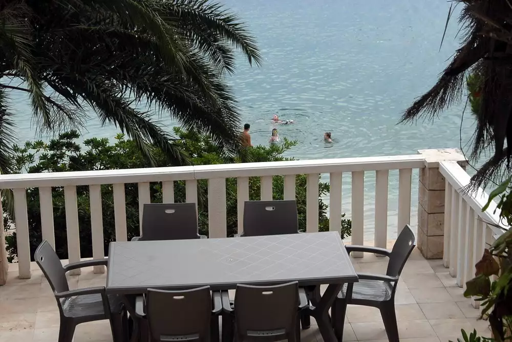House 200m² in Croatia, Omis. Priced at 1200000€ rent photo-2