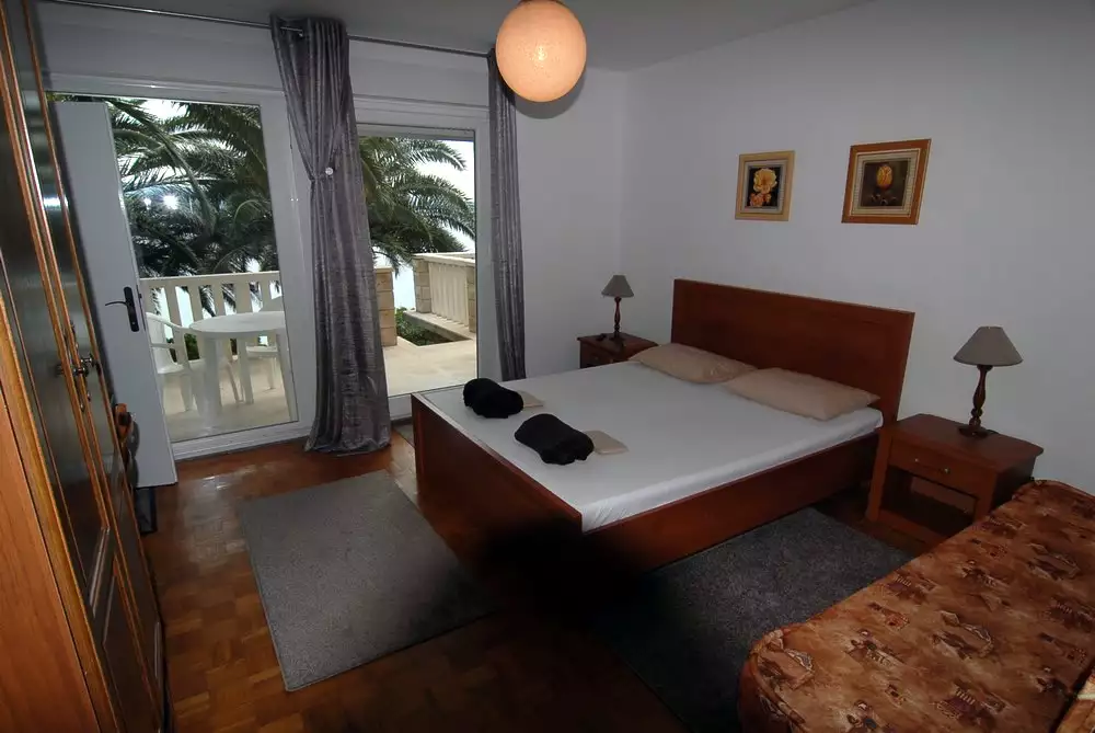 House 200m² in Croatia, Omis. Priced at 1200000€ rent photo-11
