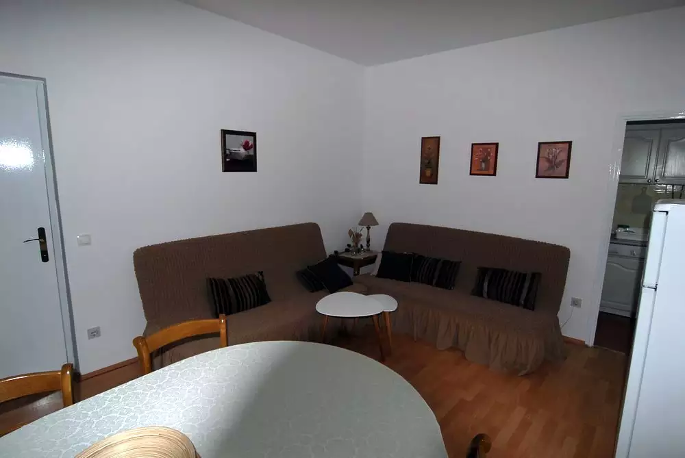 House 200m² in Croatia, Omis. Priced at 1200000€ rent photo-9