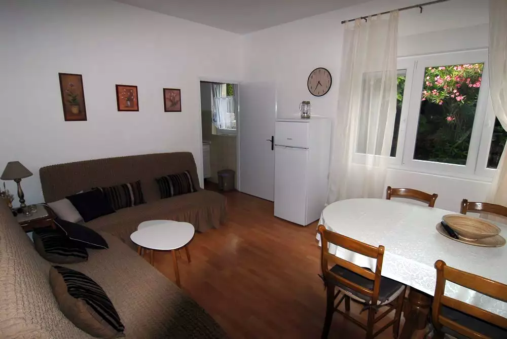 House 200m² in Croatia, Omis. Priced at 1200000€ rent photo-13