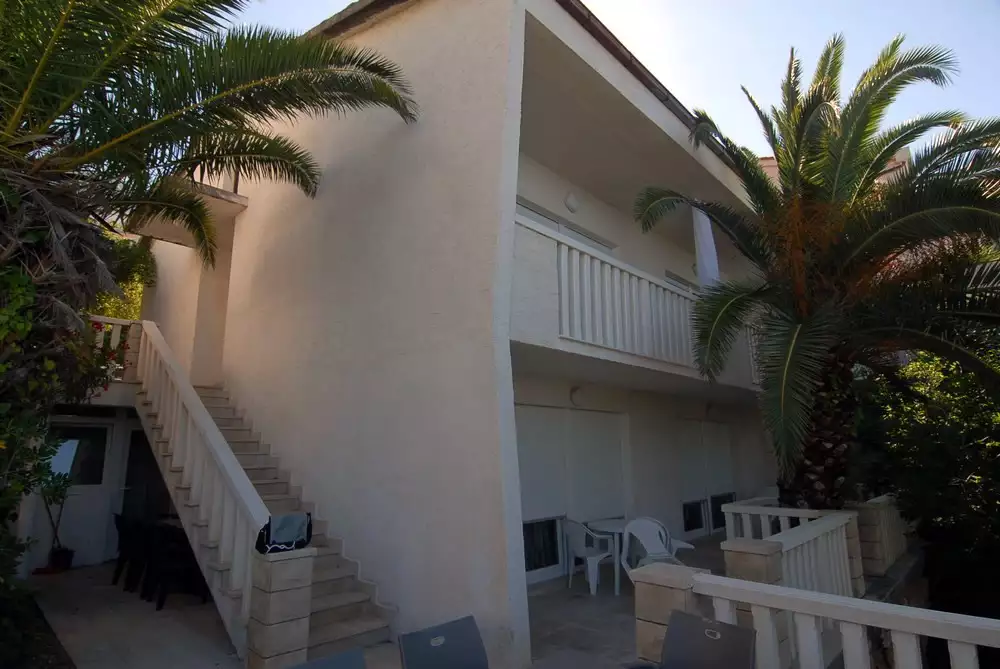 House 200m² in Croatia, Omis. Priced at 1200000€ rent photo-22