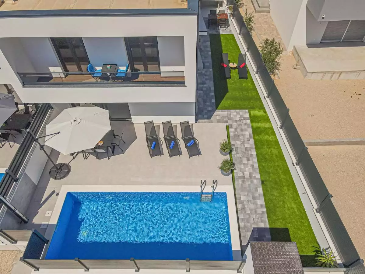 House 179m² in Croatia, Vodice. Priced at 700000€ rent photo-2