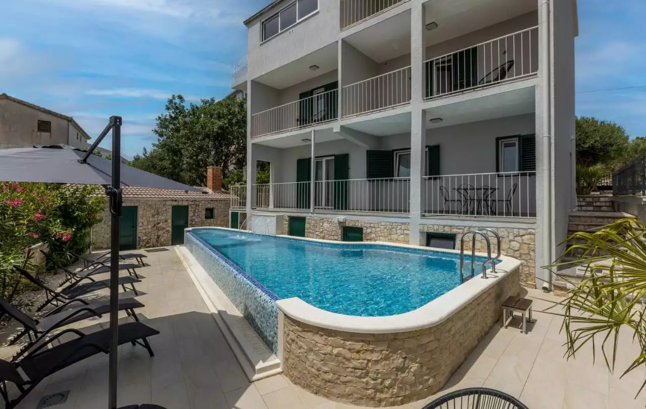 House 240m² in Croatia, Ciovo. Priced at 1200000€ rent photo-1
