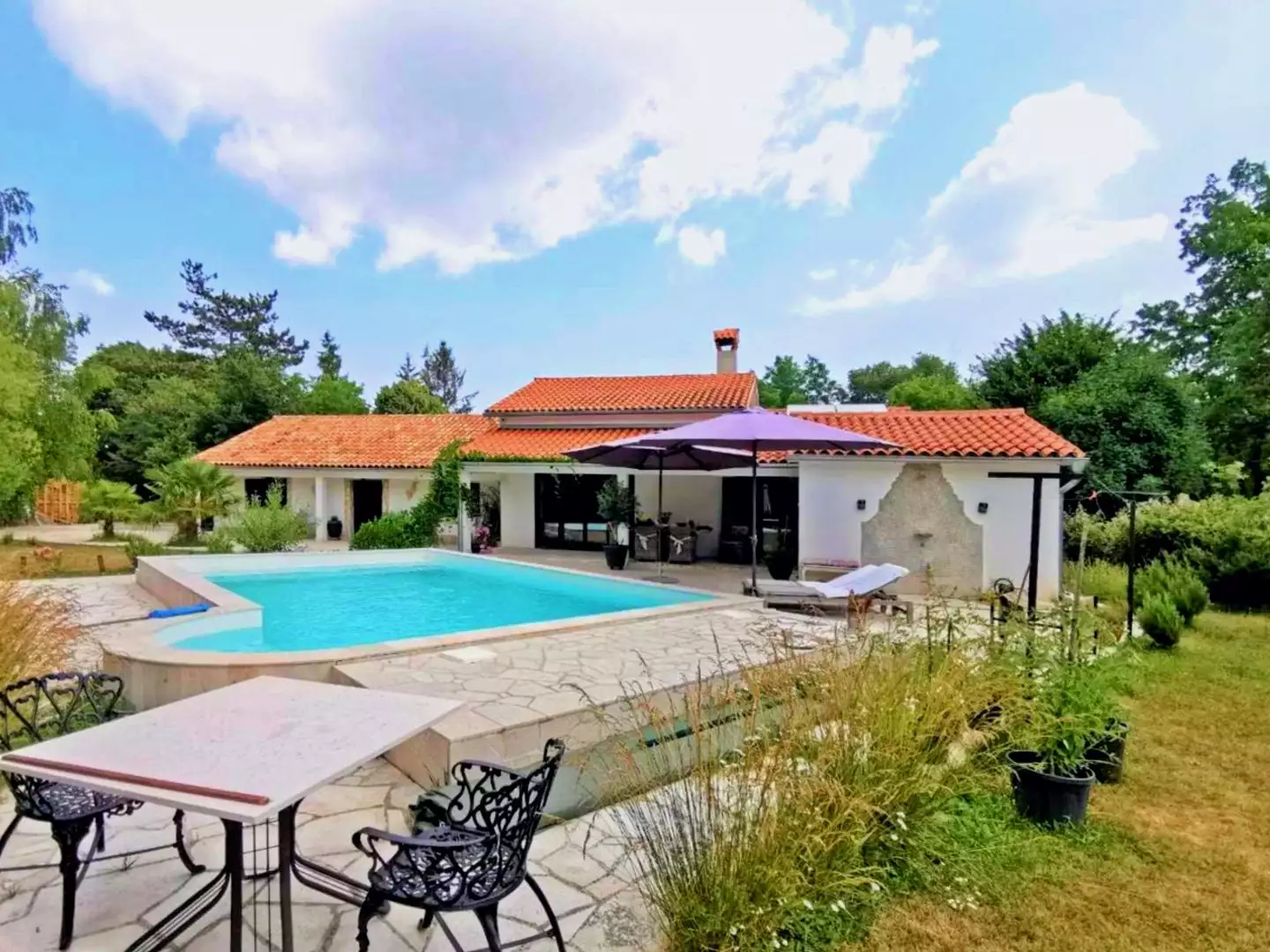 Villa 187m² in Croatia, Labin. Priced at 500000€ rent photo-1