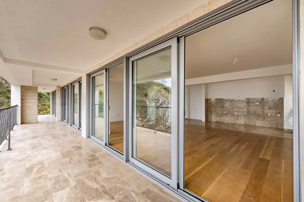 Flat 160m² in Montenegro, Przno. Priced at 565000€ rent photo-4