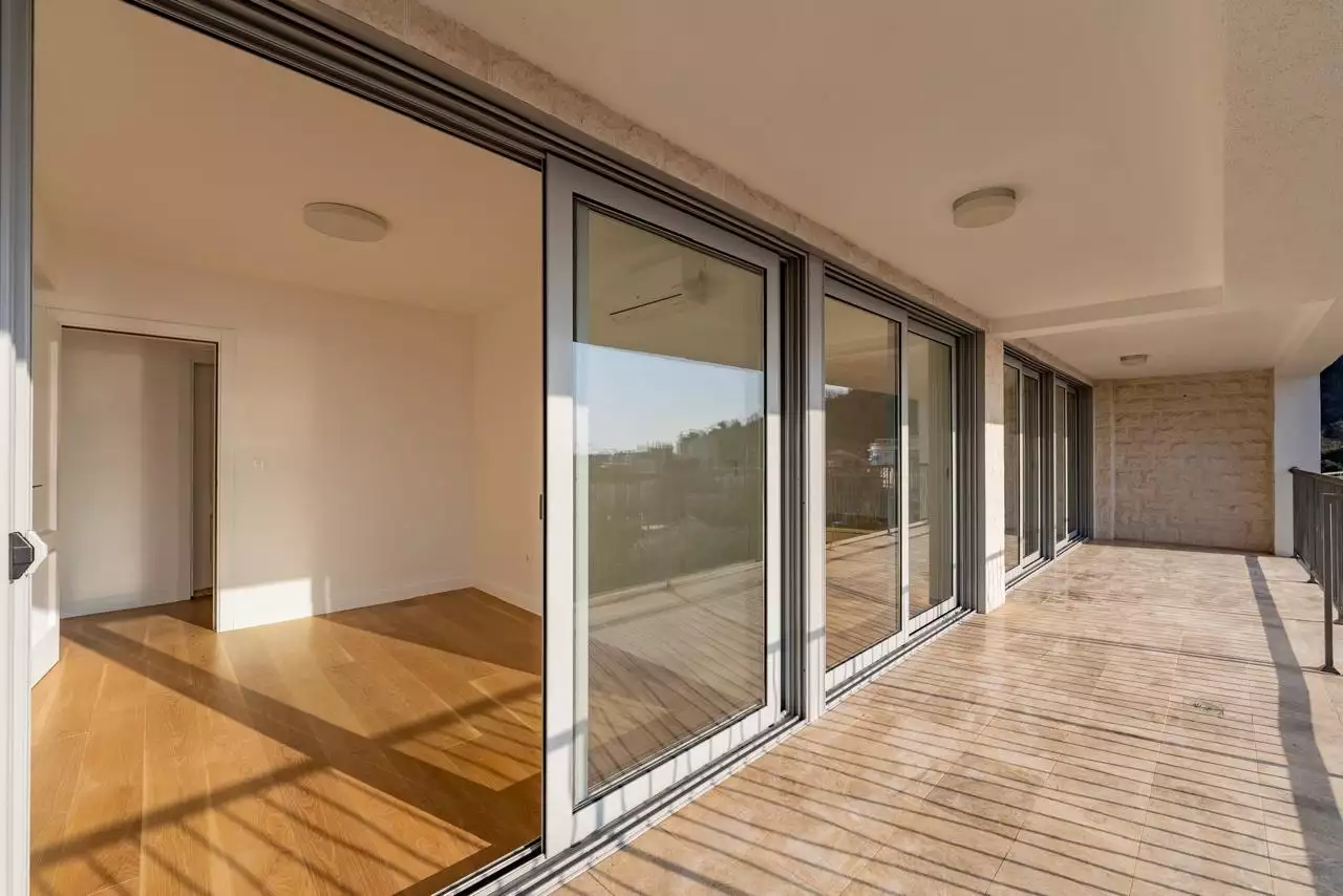 Flat 160m² in Montenegro, Przno. Priced at 565000€ rent photo-8